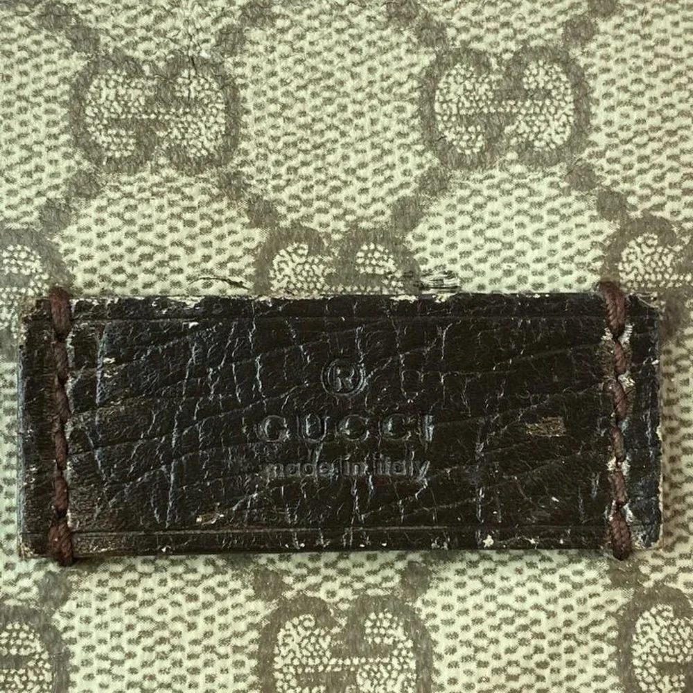 Gucci Monogram Signature Double Pocket 4GG910